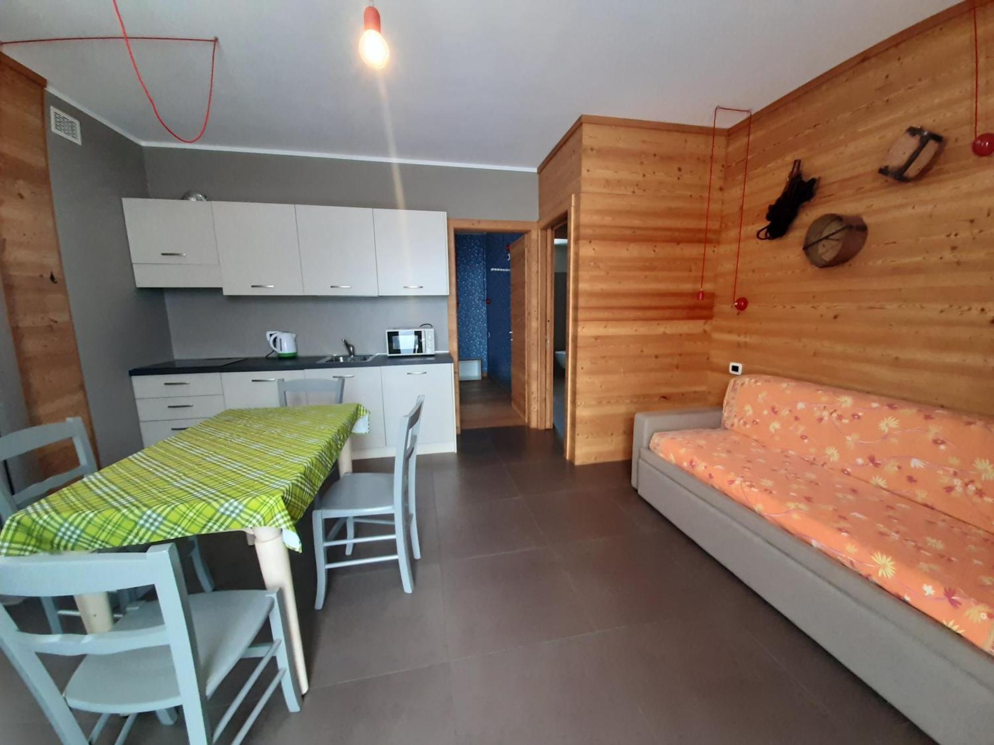 Cronox Vinecc Aparthotel