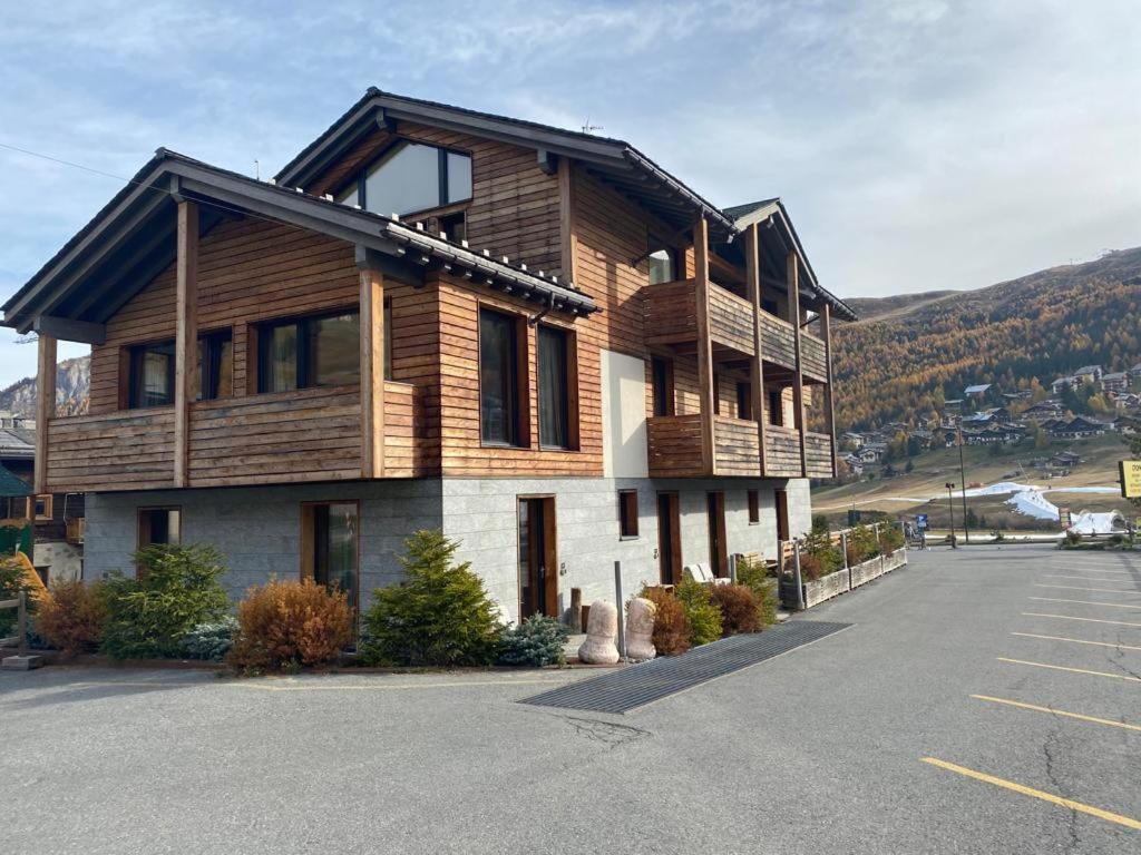 Apart-hotel Cronox Vinecc *