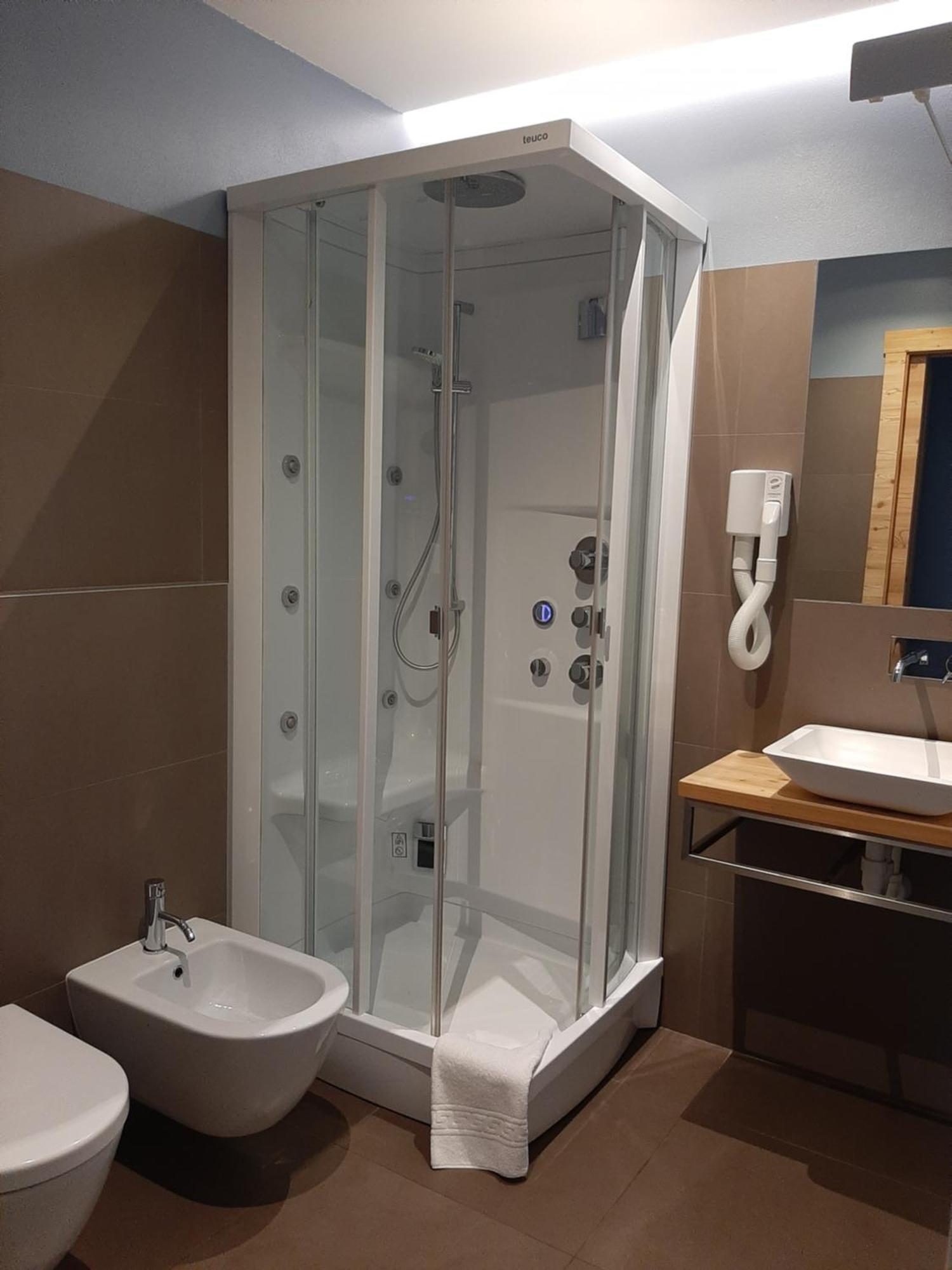 Cronox Vinecc Apart-hotel *
